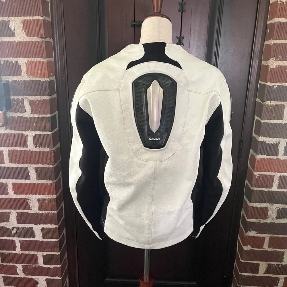 ICON Men’s Leather Motorcycle Jacket With Body Armor Size Medium - Picture 2 of 12